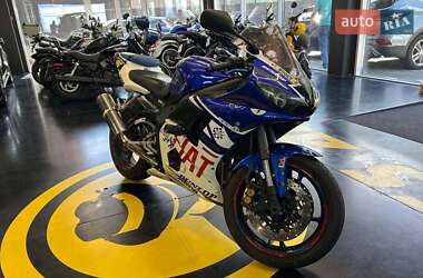 Мотоцикл Без обтекателей (Naked bike) Yamaha YZF R6 2005 в Черновцах