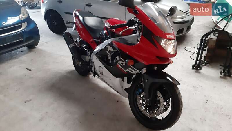 Спортбайк Yamaha YZF R6 2000 в Києві