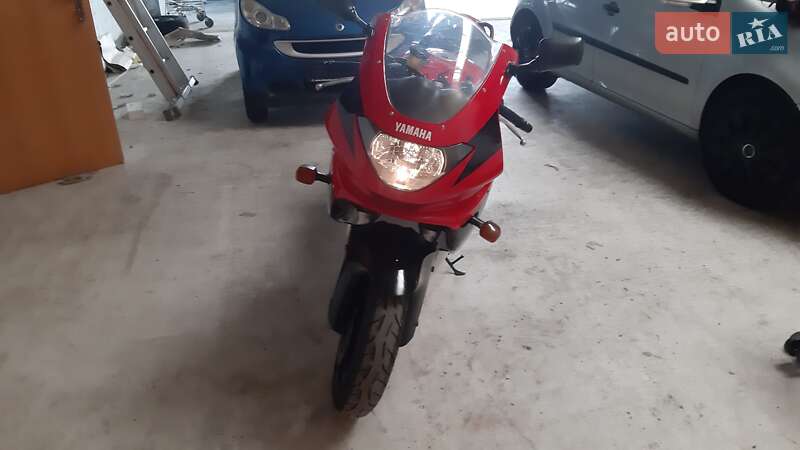 Спортбайк Yamaha YZF R6 2000 в Києві