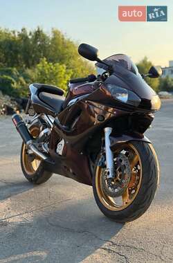 Спортбайк Yamaha YZF R6 2002 в Киеве
