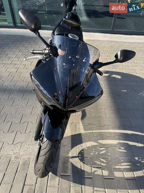 Спортбайк Yamaha YZF R6 2005 в Ровно
