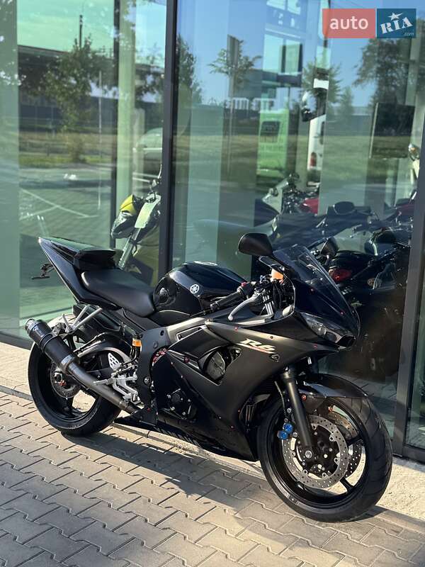 Спортбайк Yamaha YZF R6 2005 в Ровно