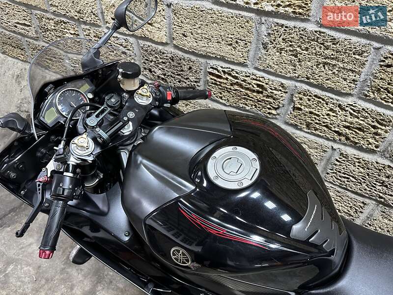 Спортбайк Yamaha YZF R6 2006 в Одессе фото 3 Спортбайк Yamaha YZF R6 2006 в Одессе