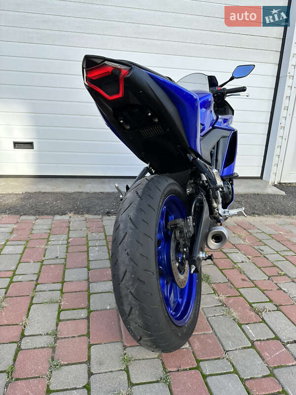 Спортбайк Yamaha YZF 2021 в Одессе