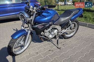 Спортбайк Yamaha Zeal 2000 в Обухове