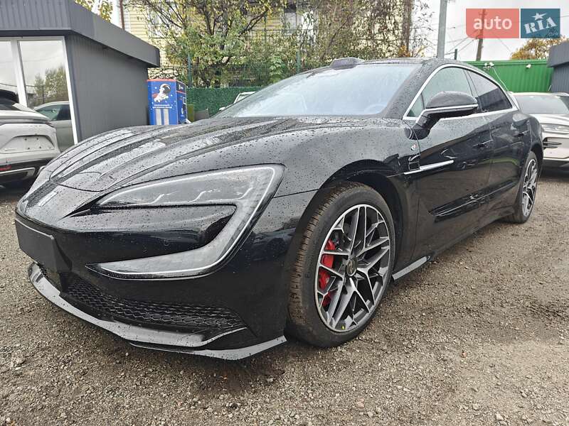 Седан YangWang U7 2025 в Києві