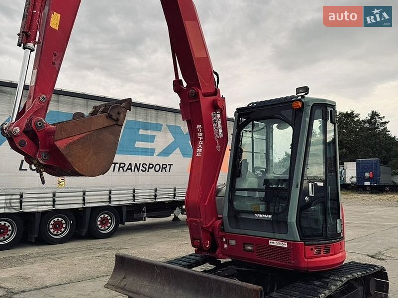 Yanmar B6 2012