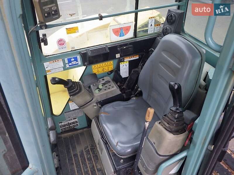 Гусеничный экскаватор Yanmar VIO 70 2011 в Одессе