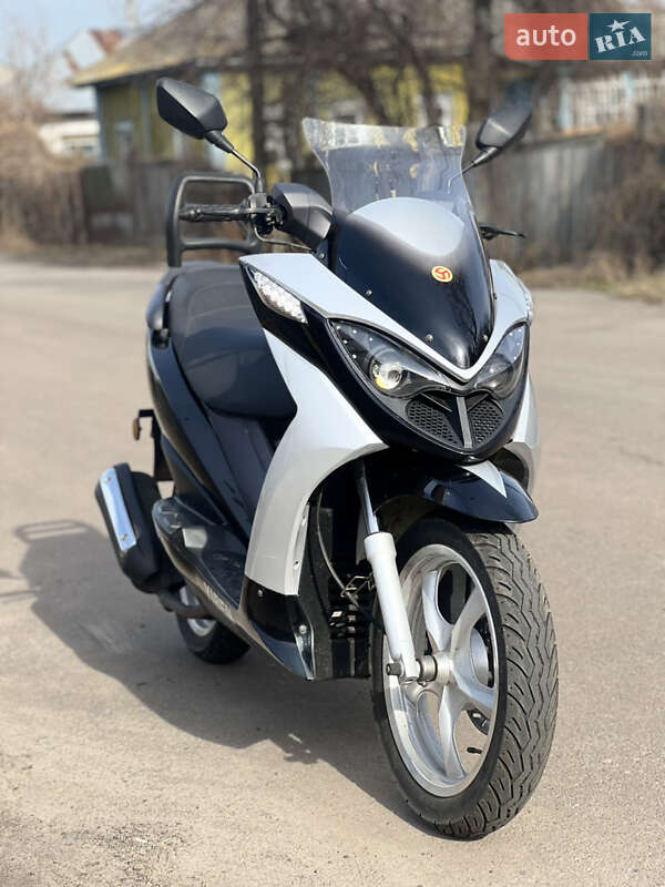 Максі-скутер YiBen YB 150T-10 2013 в Борзні