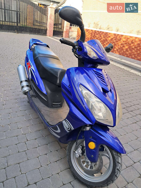 Скутер YiBen YB 150T-15 2014 в Заставной