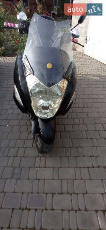 Грузовые мотороллеры, мотоциклы, скутеры, мопеды YiBen YB 150T-30 2012 в Кривом Роге фото 2 Грузовые мотороллеры, мотоциклы, скутеры, мопеды YiBen YB 150T-30 2012 в Кривом Роге