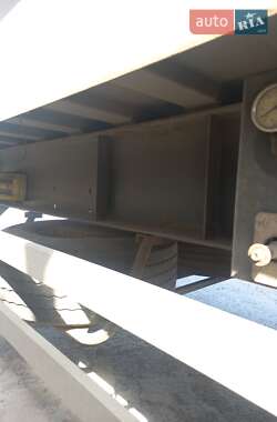 Зерновоз - полуприцеп Zaslaw D 653 2009 в 