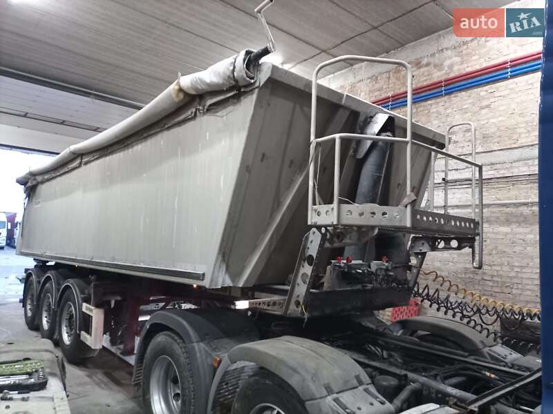 Самосвал полуприцеп Zaslaw D 653 2011 в Ровно