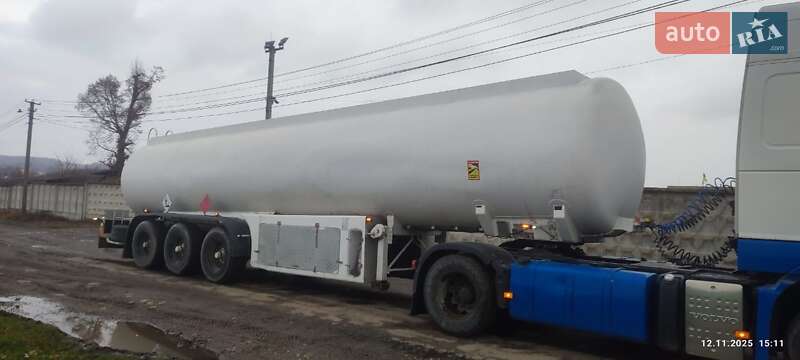 Цистерна напівпричіп Zasta N-36 2000 в Рівному