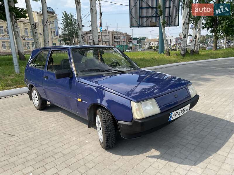 Хэтчбек ЗАЗ 1102 Таврия-Нова 2002 в Запорожье