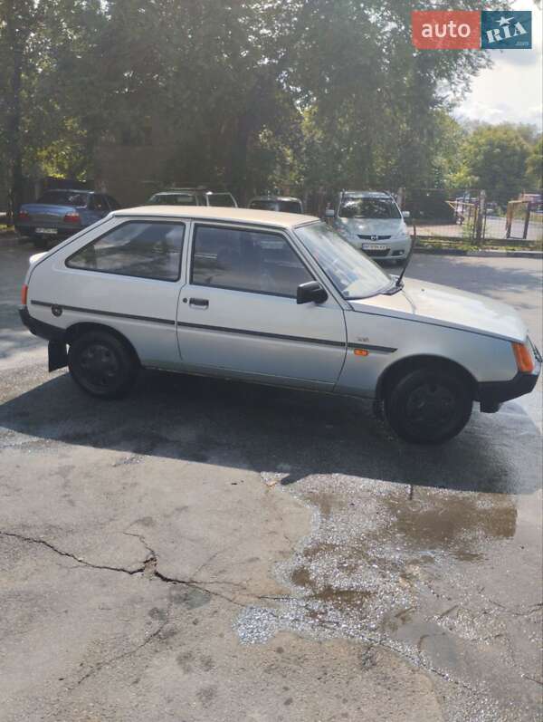Хэтчбек ЗАЗ 1102 Таврия-Нова 2004 в Запорожье фото 2 Хэтчбек ЗАЗ 1102 Таврия-Нова 2004 в Запорожье