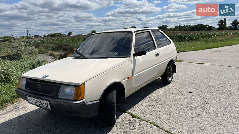 Хэтчбек ЗАЗ 1102 Таврия-Нова 2003 в Березане