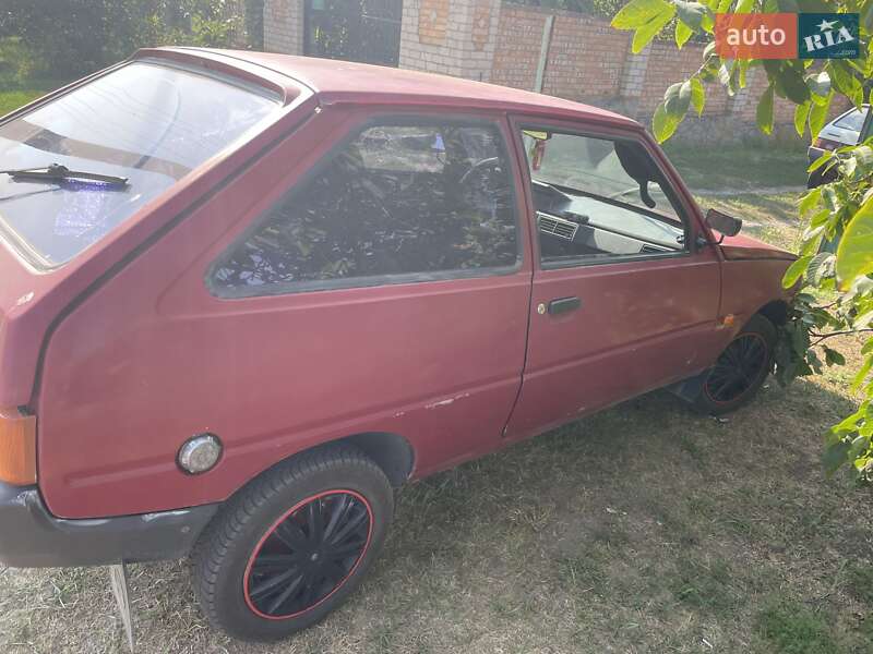 Хэтчбек ЗАЗ 1102 Таврия-Нова 1998 в Запорожье фото 3 Хэтчбек ЗАЗ 1102 Таврия-Нова 1998 в Запорожье