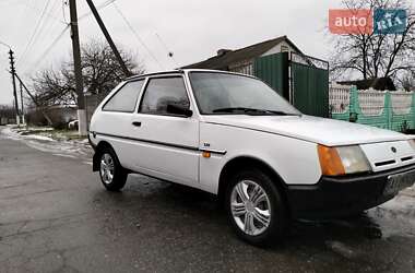 Хэтчбек ЗАЗ 1102 Таврия-Нова 2003 в 