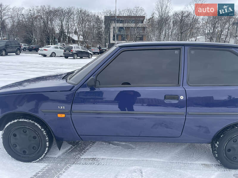 Хэтчбек ЗАЗ 1102 Таврия-Нова 2003 в Харькове