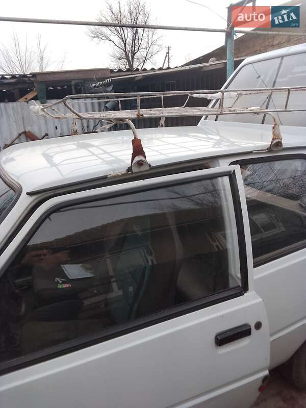 Хетчбек ЗАЗ 1102 Таврія-Нова 2006 в Сараті