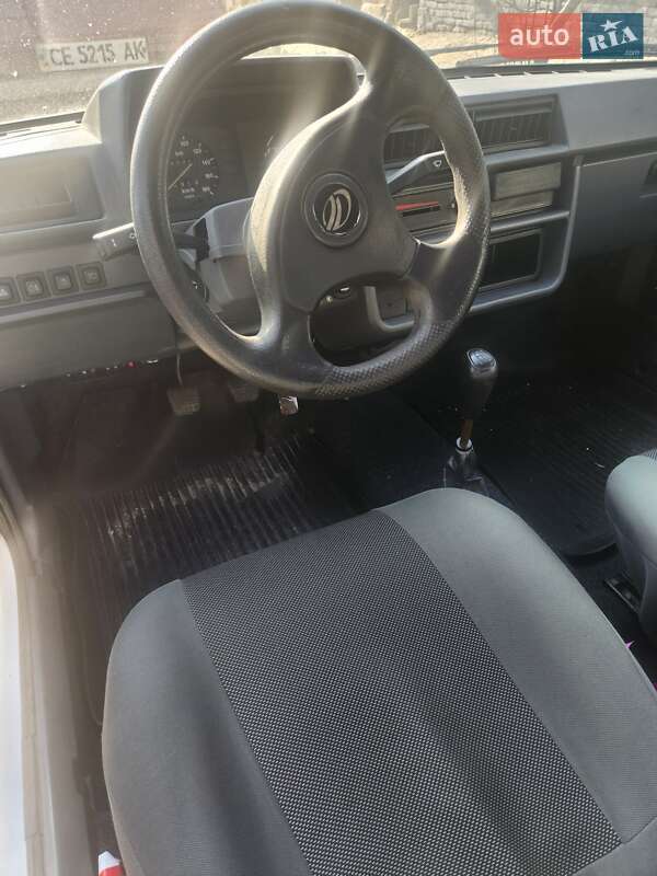 Хетчбек ЗАЗ 1102 Таврія-Нова 2006 в Запоріжжі фото 6 Хетчбек ЗАЗ 1102 Таврія-Нова 2006 в Запоріжжі