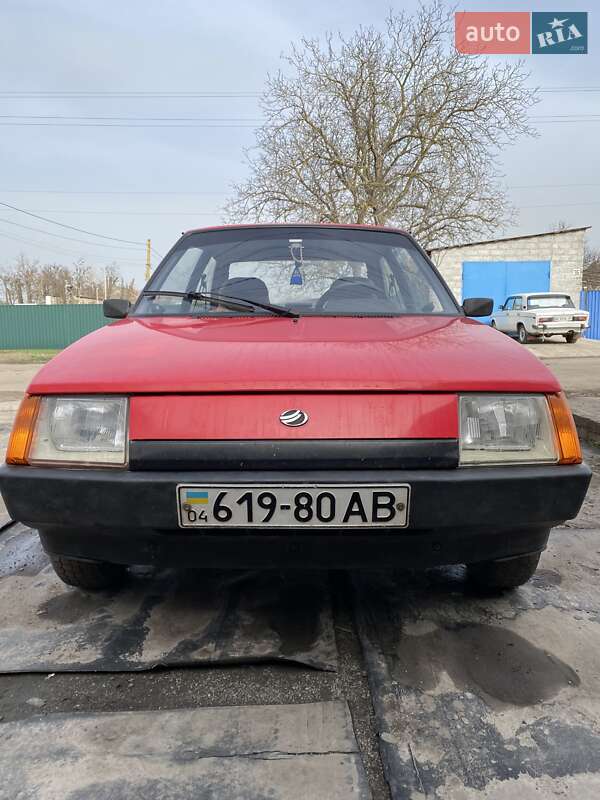 ЗАЗ 1102 Таврия-Нова 2001