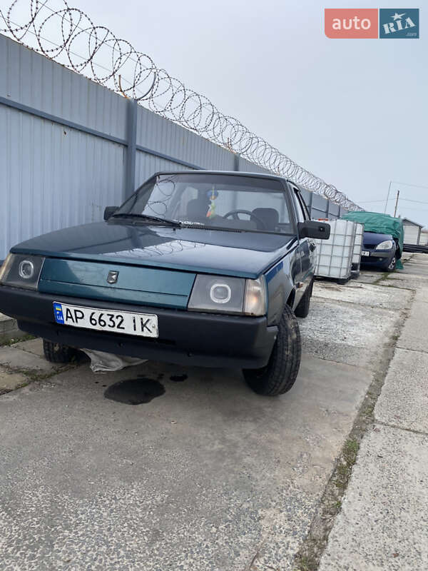 Хэтчбек ЗАЗ 1102 Таврия-Нова 1998 в Горе