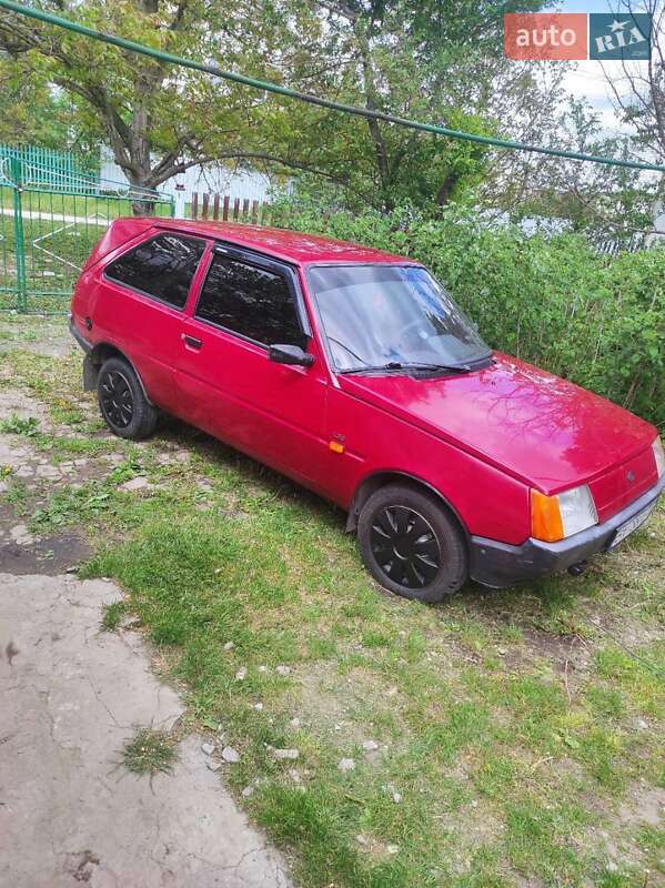 Хэтчбек ЗАЗ 1102 Таврия-Нова 2003 в Хмельницком