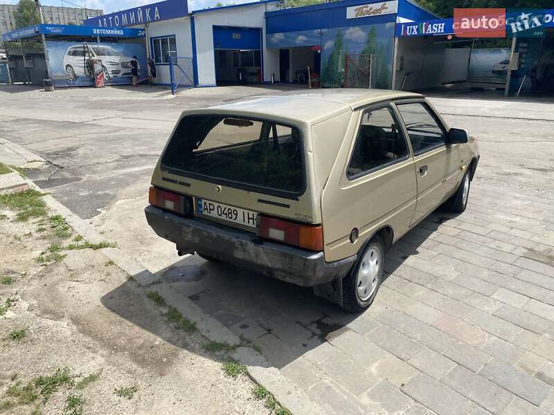 Хэтчбек ЗАЗ 1102 Таврия-Нова 2002 в Львове