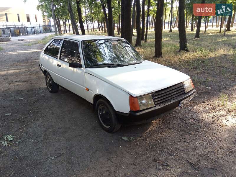 Хетчбек ЗАЗ 1102 Таврія-Нова 1998 в Дніпрі фото 4 Хетчбек ЗАЗ 1102 Таврія-Нова 1998 в Дніпрі