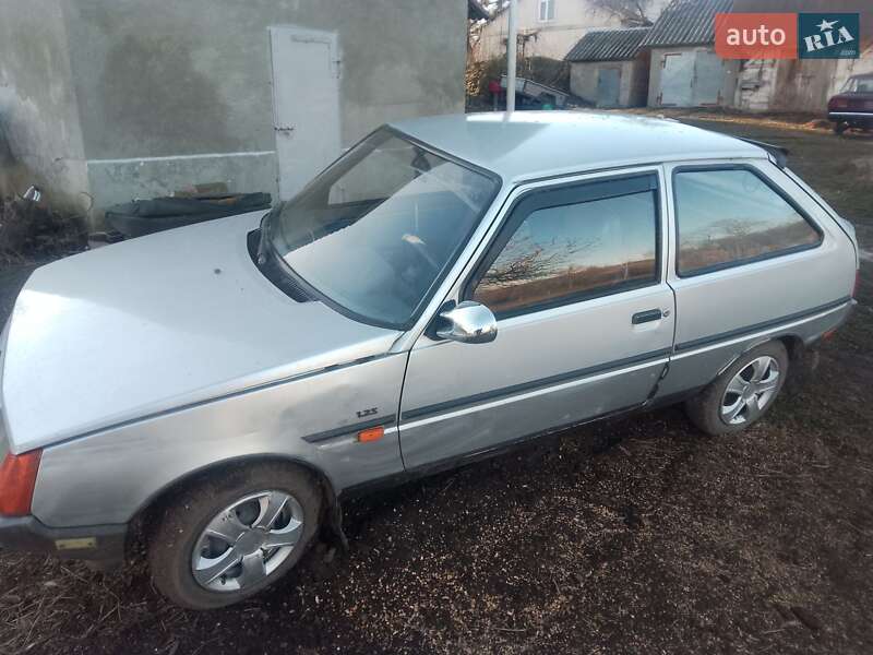 Хэтчбек ЗАЗ 1102 Таврия-Нова 2003 в Бродах