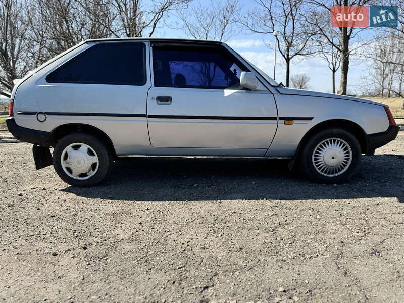 Хэтчбек ЗАЗ 1102 Таврия-Нова 2004 в 