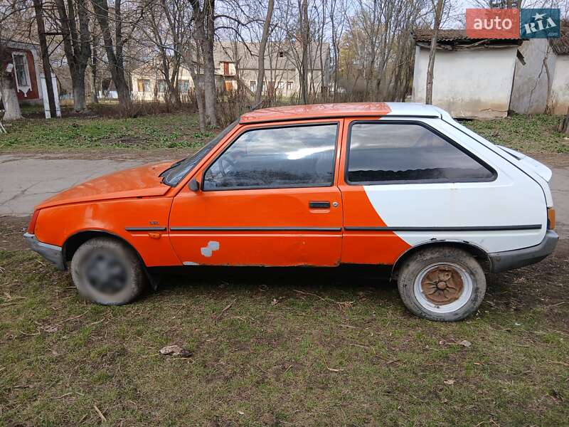 Хетчбек ЗАЗ 1102 Таврія-Нова 2004 в Озаринцях