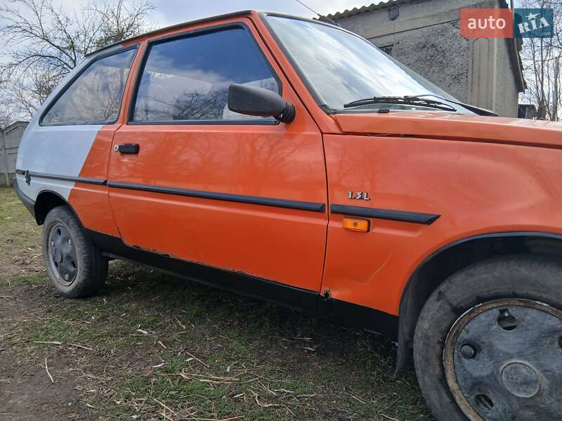 Хетчбек ЗАЗ 1102 Таврія-Нова 2004 в Озаринцях