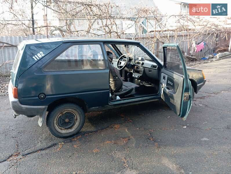 Хэтчбек ЗАЗ 1102 Таврия-Нова 2004 в 