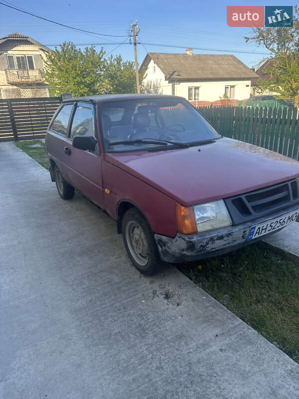 Хетчбек ЗАЗ 1102 Таврія-Нова 2001 в Івано-Франківську фото 2 Хетчбек ЗАЗ 1102 Таврія-Нова 2001 в Івано-Франківську