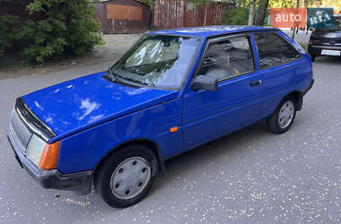 Хетчбек ЗАЗ 1102 Таврія-Нова 2001 в 