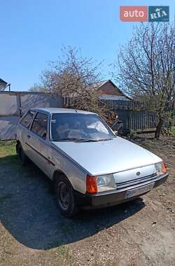 Хэтчбек ЗАЗ 1102 Таврия-Нова 2003 в Глухове