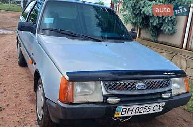 Хэтчбек ЗАЗ 1102 Таврия-Нова 2004 в 