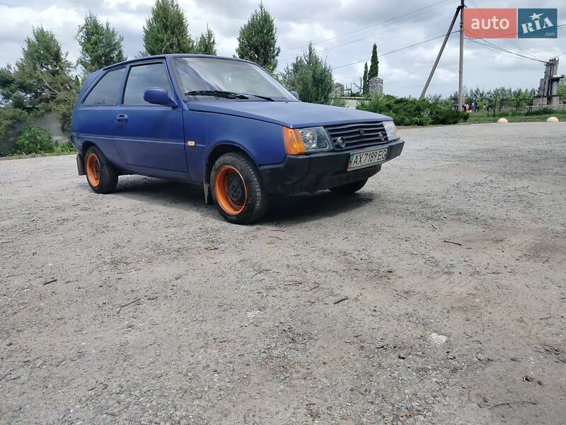 Хэтчбек ЗАЗ 1102 Таврия-Нова 1998 в 