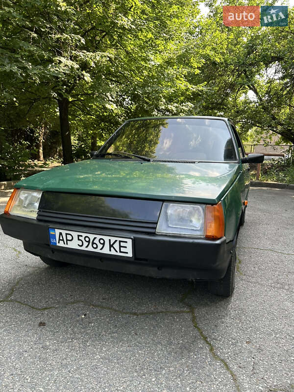 Хэтчбек ЗАЗ 1102 Таврия-Нова 2006 в 