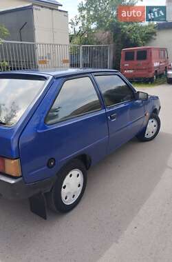 Хэтчбек ЗАЗ 1102 Таврия-Нова 2001 в 