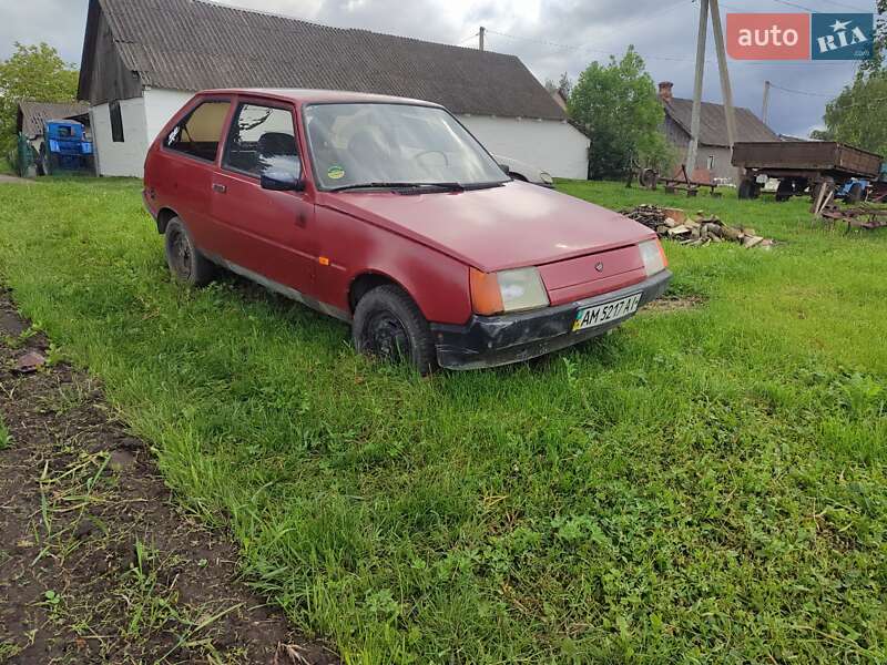 Хэтчбек ЗАЗ 1102 Таврия-Нова 2007 в Остроге
