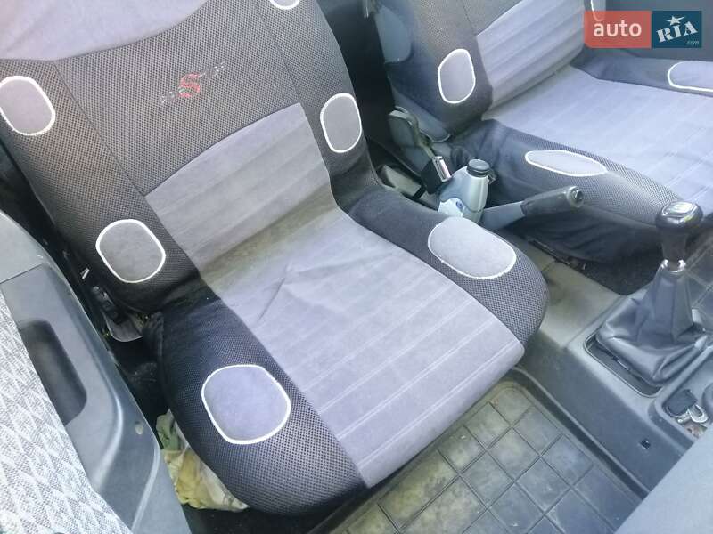 Хэтчбек ЗАЗ 1102 Таврия-Нова 2001 в Николаеве