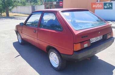 Хэтчбек ЗАЗ 1102 Таврия-Нова 2001 в 