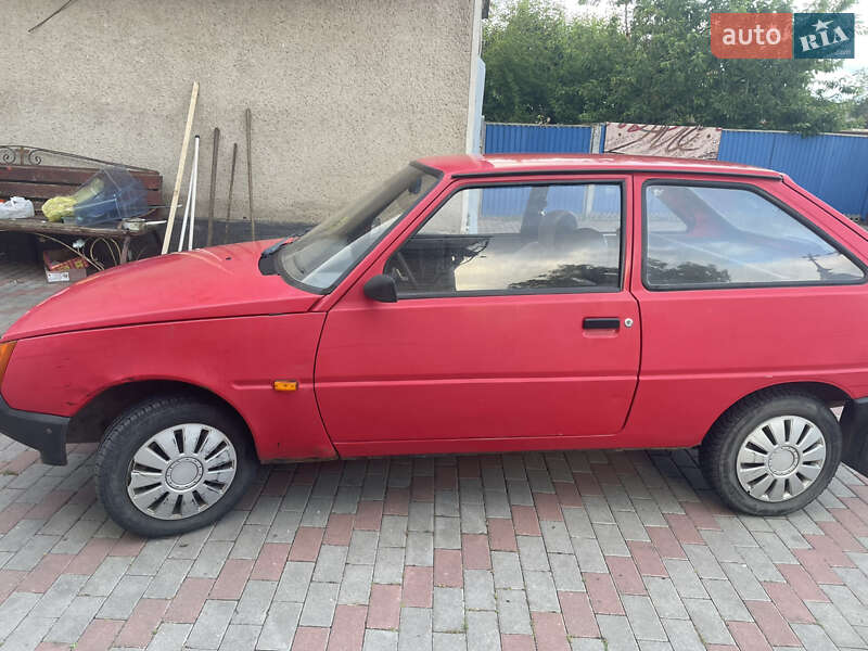 Хетчбек ЗАЗ 1102 Таврія-Нова 1999 в Калинівці
