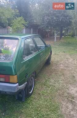 Хэтчбек ЗАЗ 1102 Таврия-Нова 2001 в 
