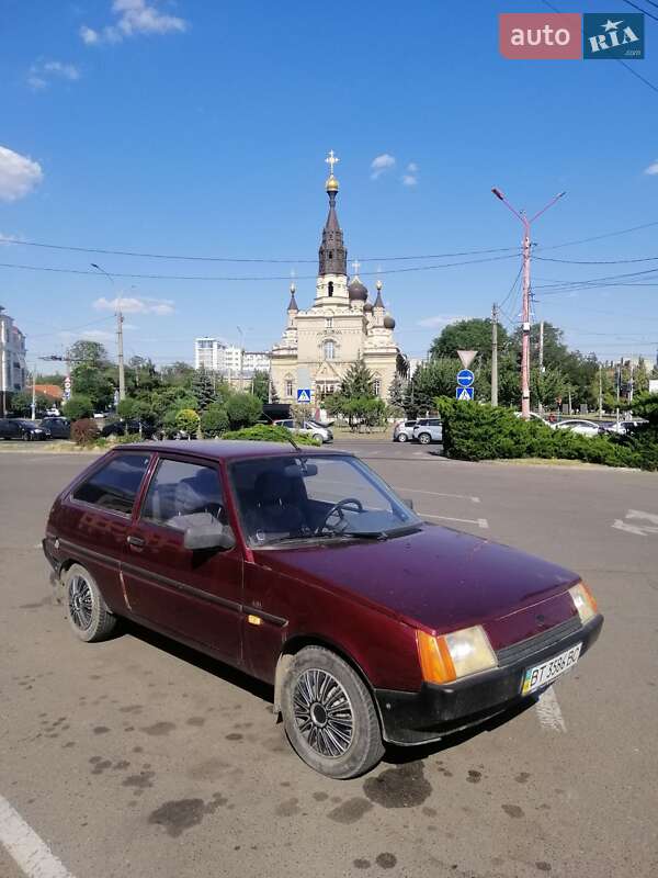 ЗАЗ 1102 Таврия-Нова 2001