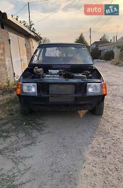 Хэтчбек ЗАЗ 1102 Таврия-Нова 2004 в 